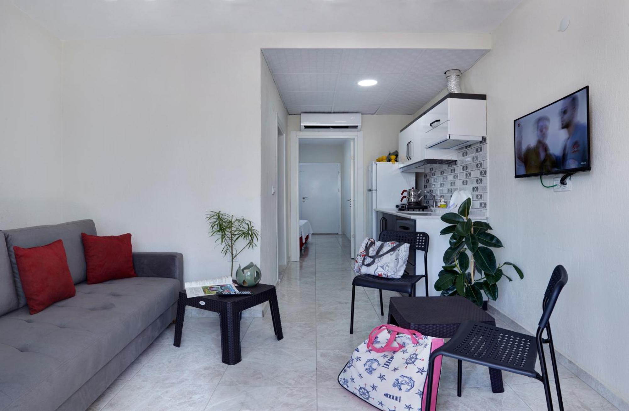 Palmiyem Apart Otel Сеферихисар Экстерьер фото